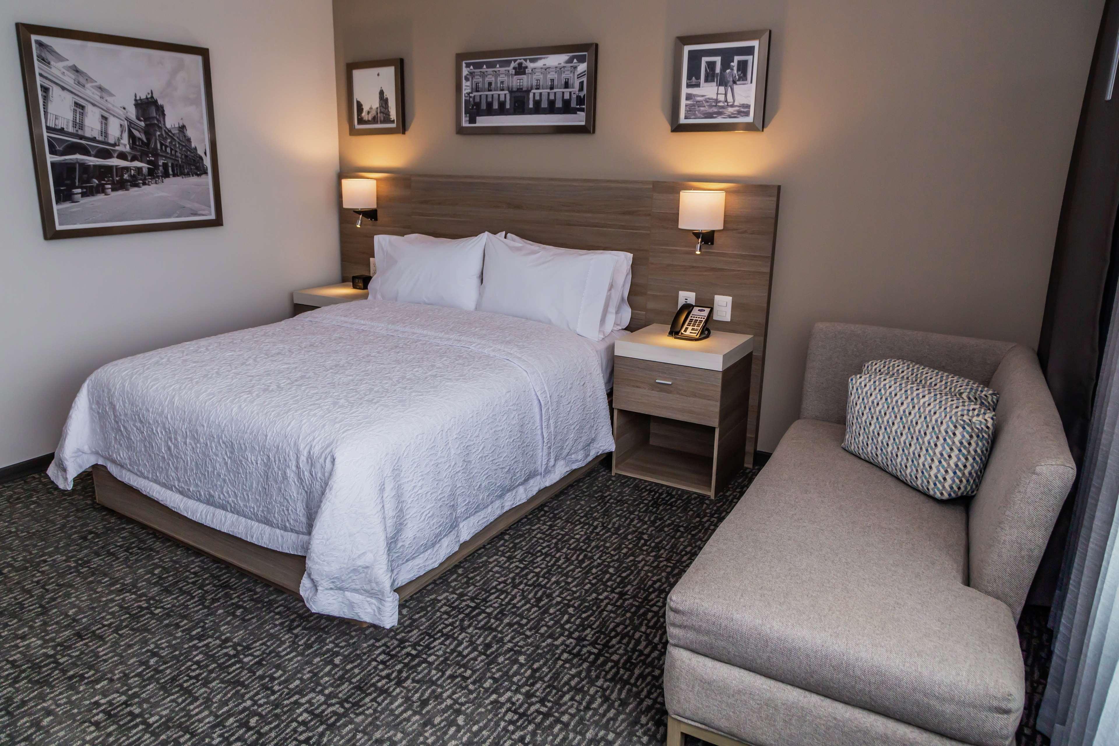 Hampton Inn & Suites By Hilton Puebla Ngoại thất bức ảnh