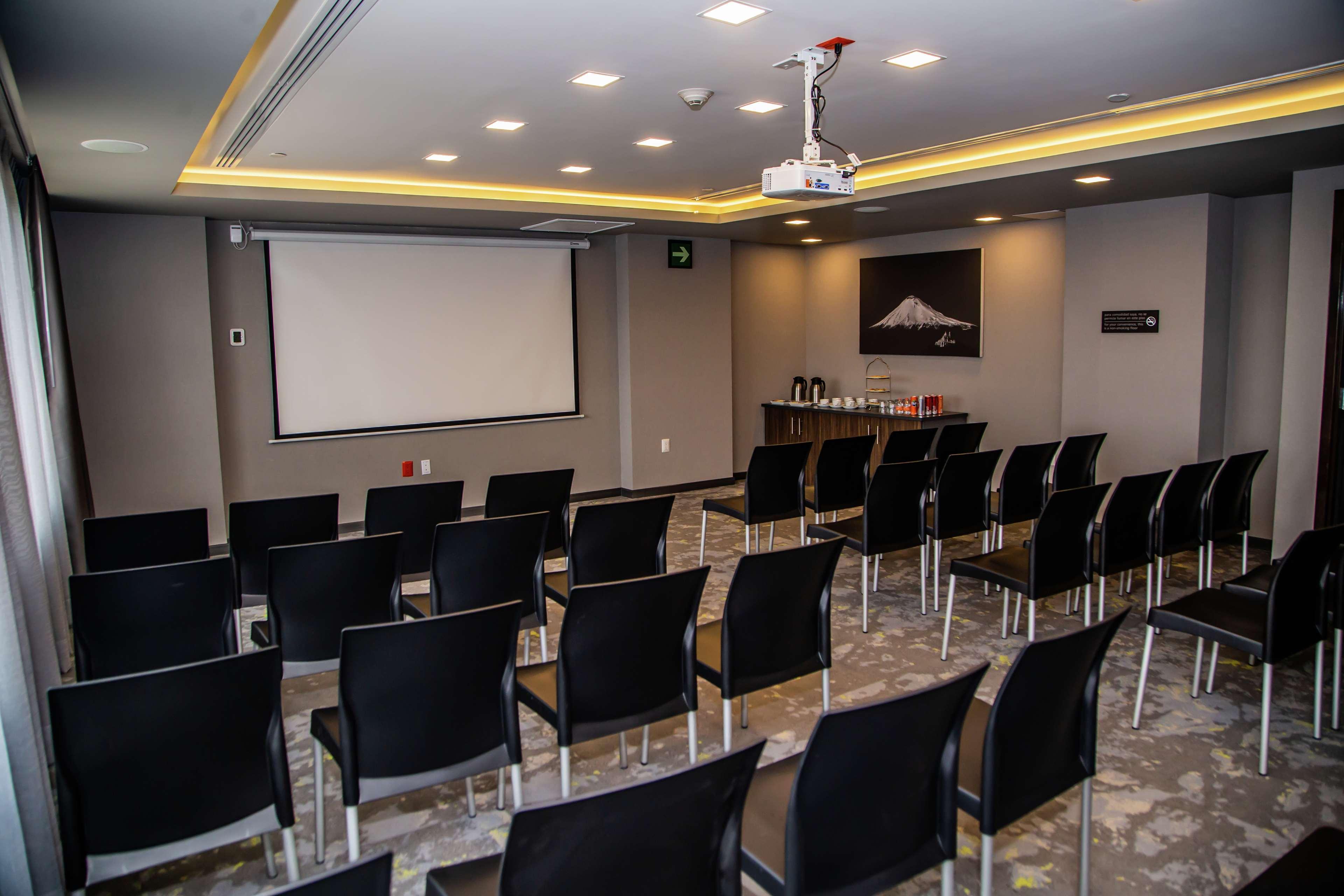 Hampton Inn & Suites By Hilton Puebla Ngoại thất bức ảnh