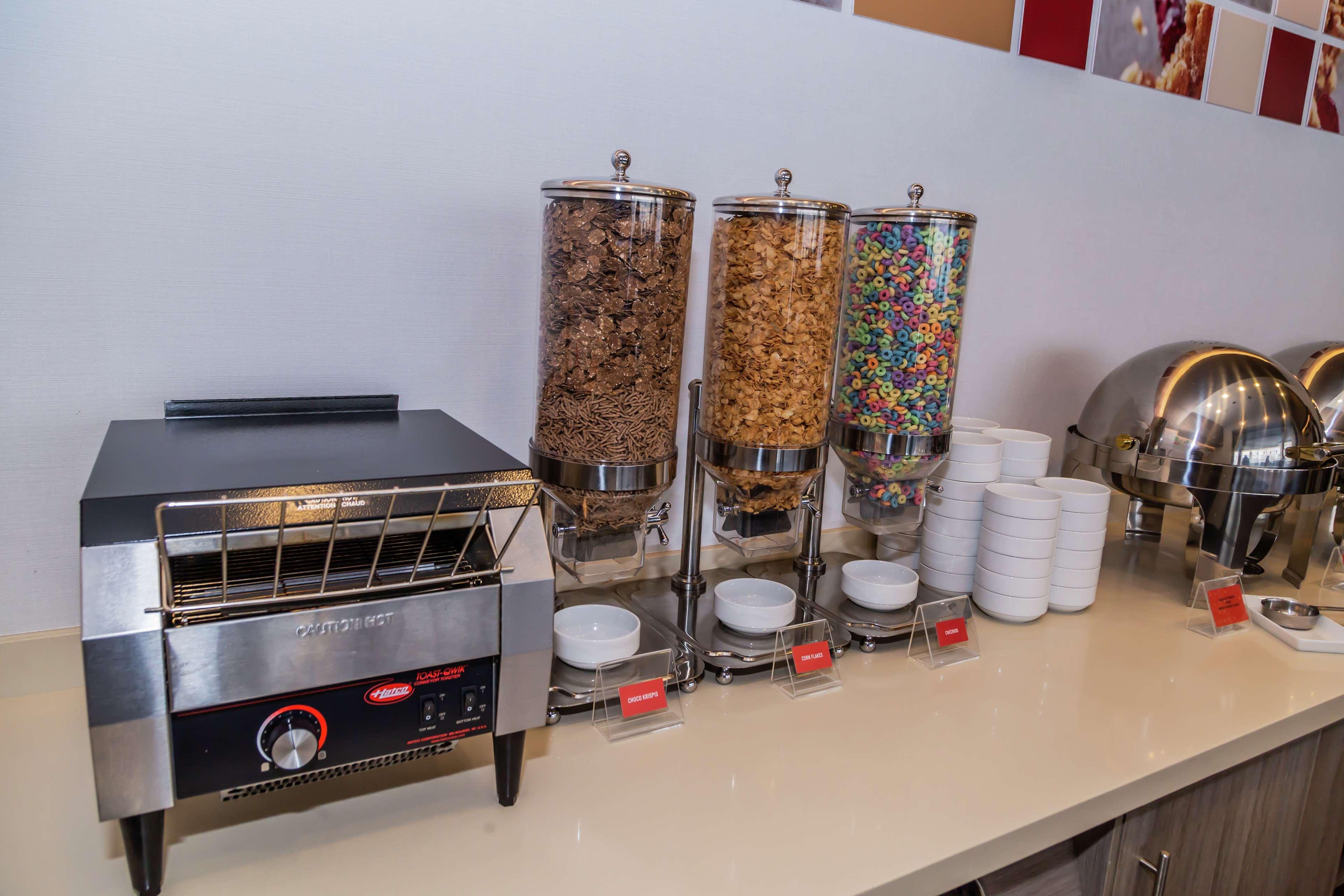 Hampton Inn & Suites By Hilton Puebla Ngoại thất bức ảnh